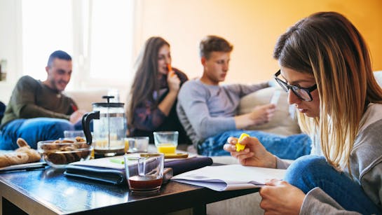 Die besten Techniken zur Verbesserung des Leseverständnisses und der Textanalyse